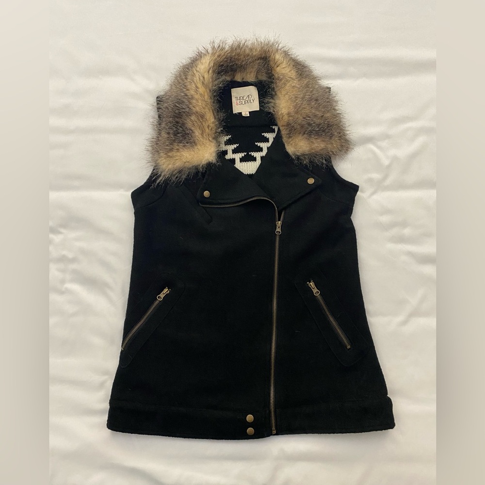 Thread & Supply Black Vest Size Large